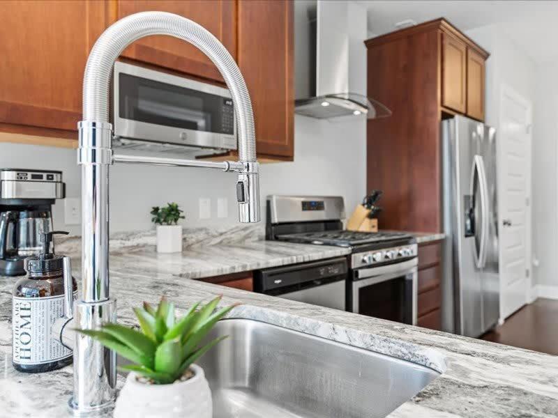 Cozysuites Modern 1Br, Ppg Paints Arena, Pitts Pittsburgh Bagian luar foto